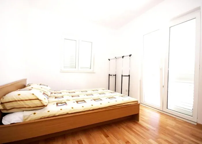 Spacious In With Shared Pool 100 M² 아파트